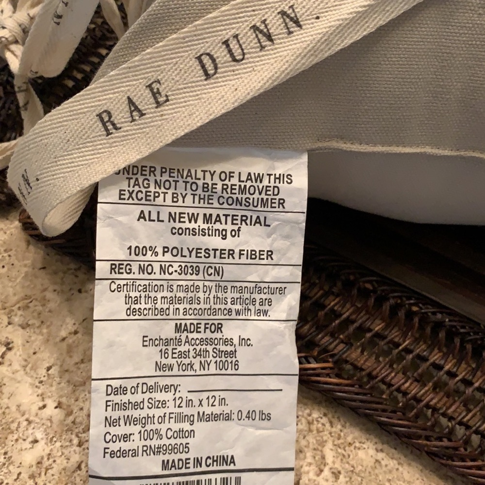 A $$$ STEAL at ONLY $10 per pillow! NWT!
LIVE & LAUGH & LOVE RAE DUNN PERFECTION - Picture 7 of 7